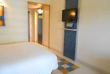 Hotel Noorya Business & Banquet