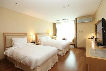 Hotel Ocean Suites Jeju