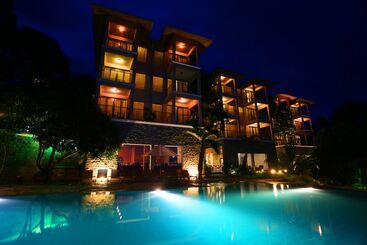 호텔 Randholee Resort & Spa