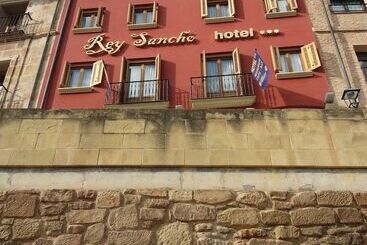 Отель Rey Sancho