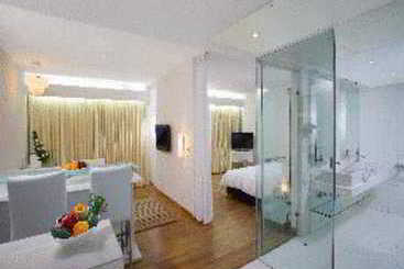 ホテル St Laurn Suites Pune