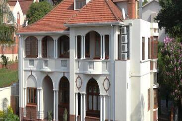 هتل Saint James On Venice