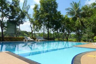 Pelwehera Village Resort