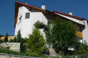 צימר Apartment Capitolio Eptingen