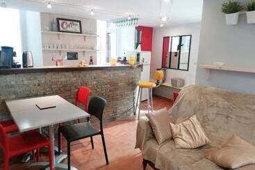 مبيت وإفطار Le Bouddha Besse