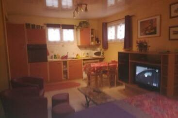 تختخواب و صبحانه Maison