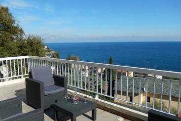 Bed and Breakfast Maison Oxalys