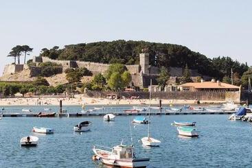 Отель Casas Da Loureira Casa Batatas I