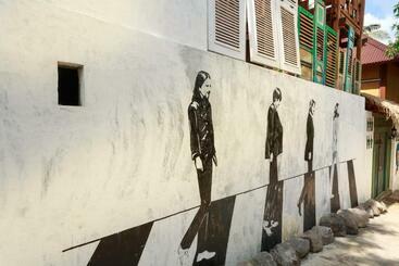 پانسیون Woodstock In The Village