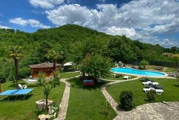 ベッドアンドブレックファースト Villa Aresini