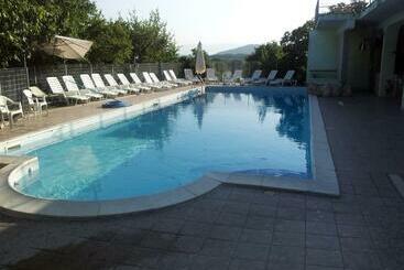 酒店 Consoli Crispino