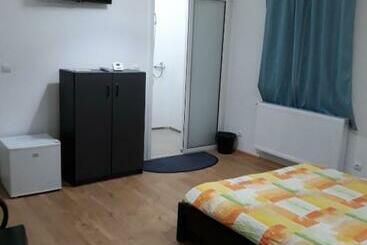 Пансион Casa Centrala