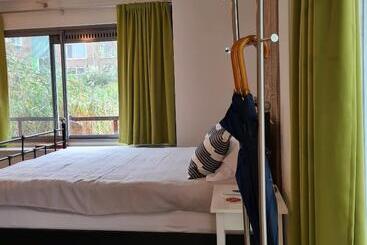 تختخواب و صبحانه Great Canal Studio   Water View & Free Parking