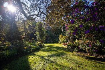 تختخواب و صبحانه Waimoana Garden Accommodation