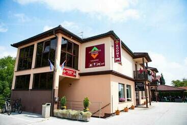 Пансион Apartments Rooms Vogrinec