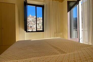 پانسیون Maria Guesthouse