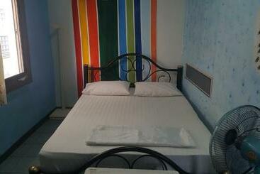 پانسیون Mr. Clean Guesthouse