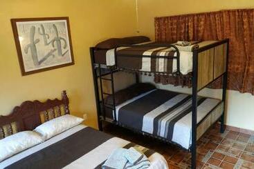 Пансион Posada Los Chaneques Catemaco