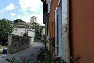 B&b Al Vicolo Di Mezzo