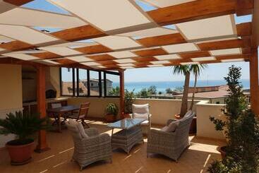 B&b E Casa Vacanza Al Castello