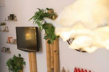 تختخواب و صبحانه Loft Style Taverna