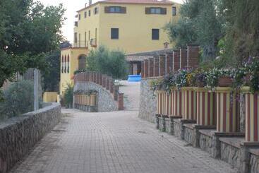 호텔 Azienda Agrituristica Le Terre Di San Leonardo