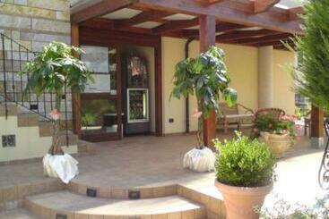 膳宿费 Affittacamere La Madonnina