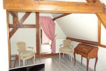 住宿加早餐  Le Chateau Des Eglantines