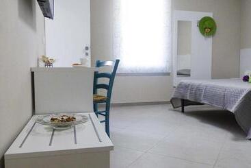 مبيت وإفطار Le Due Palme