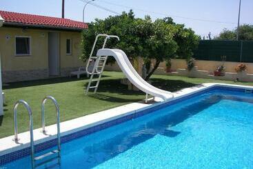 تختخواب و صبحانه Posada Chloe Santiago
