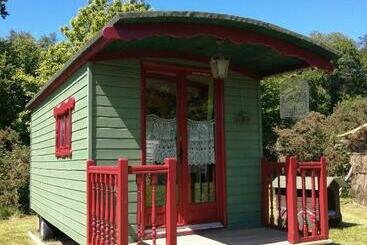 تختخواب و صبحانه Roulotte Coin De Nature