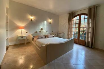 Bed and Breakfast Villa Roka