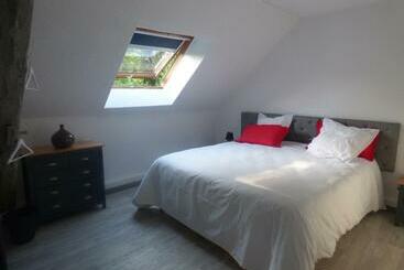 ペンション La Bicoque En Puisaye