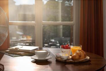 تختخواب و صبحانه Koffie&kussens