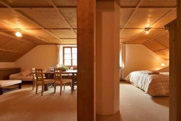 住宿加早餐 Schlosswirt Forst