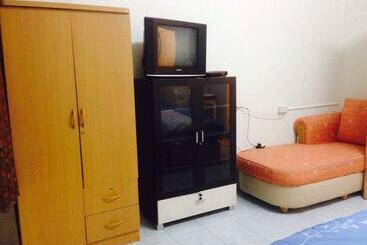 پانسیون Happy Home Guest House