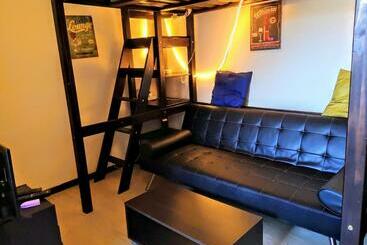 پانسیون Mini Studio De 13 M2 Avec Terrasse 15 Mn Centre Nimes