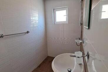 بنسيون Teodora House