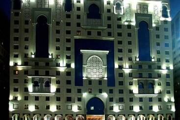 בית מלון כפרי Al Madinah Harmony