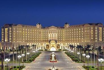 בית מלון כפרי The Ritzcarlton, Riyadh