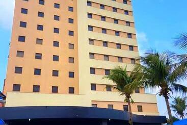 호텔 Thomasi Express