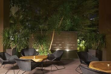 Quincy Hotel Singapore By Far East Hospitality