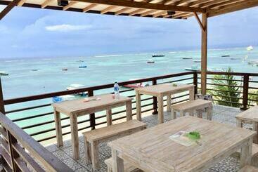 هاستل Pacific Inn Lembongan