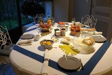 צימר Closerie Des Laudieres