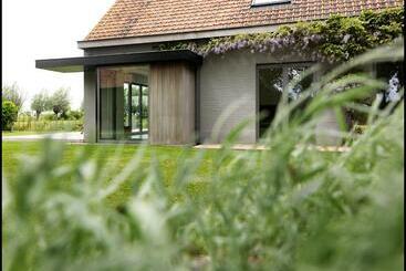 مبيت وإفطار Rooseboom22