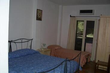 Отель Fumu Ludurru Farm Stay