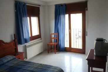 بنسيون Hostal Restaurante San Millan