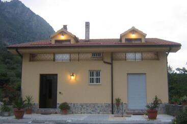 Bed and Breakfast L Acquario