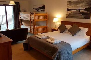 Bed and Breakfast Letterfinlay Lodge House