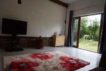 ベッドアンドブレックファースト Maison Du Murphy